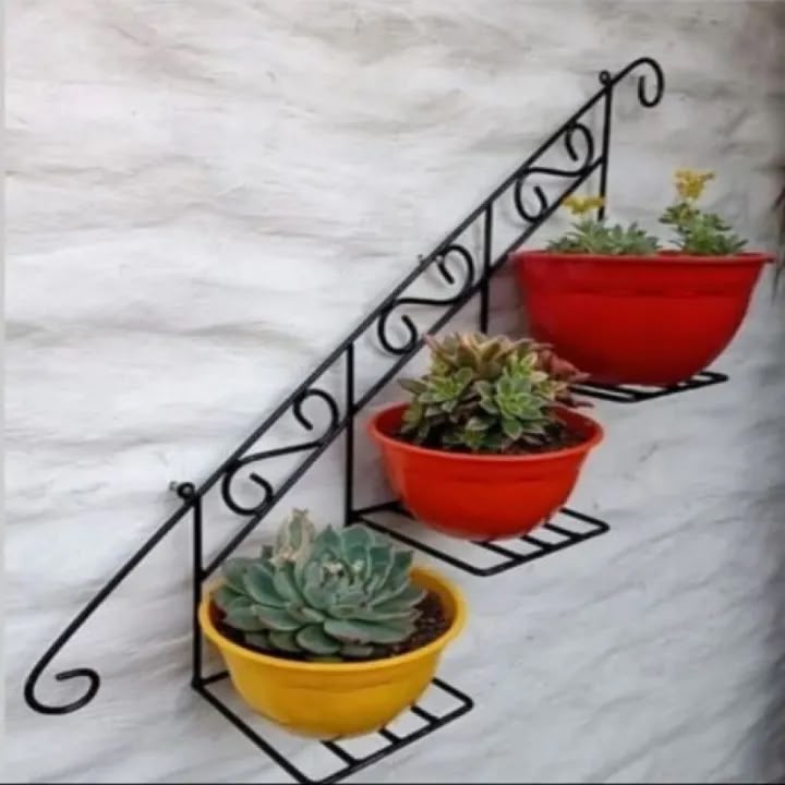 Wall Flower Stand